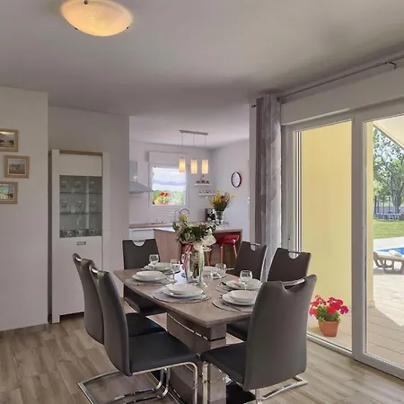 Fiorina Holiday home *