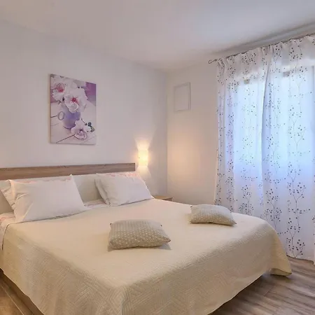 Fiorina Holiday home
