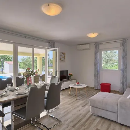 Fiorina Tatil Evi *